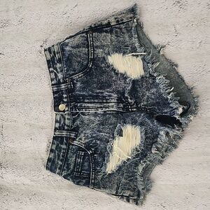 Women's Distressed Denim Short Used Size US 25